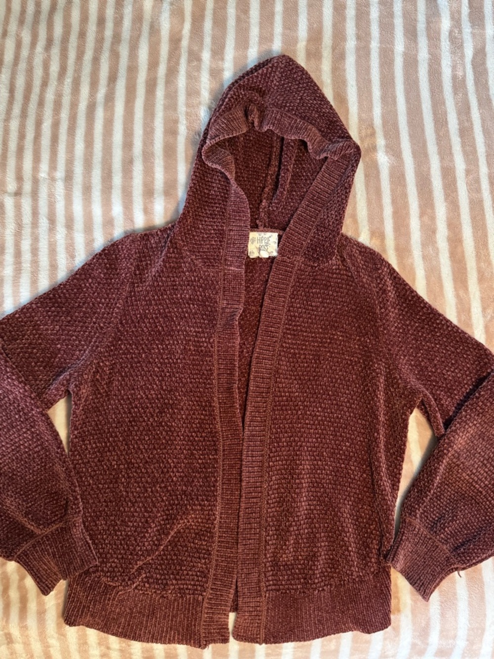 Hippie Rose Textured Hooded Cardigan in Burgundy